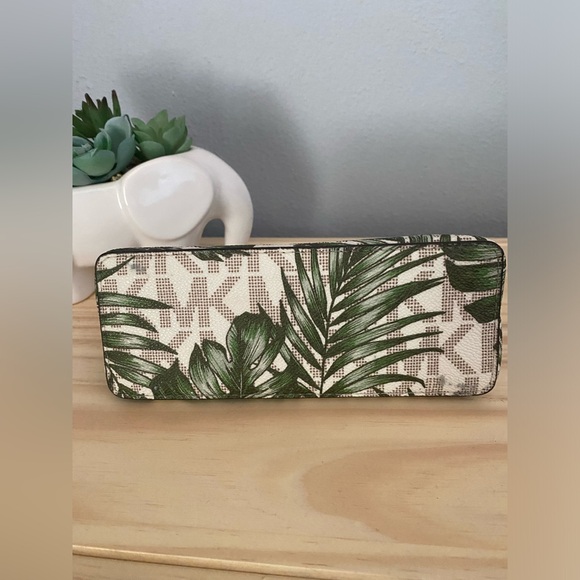 MK Cosmetic Pouch - Picture 5 of 6